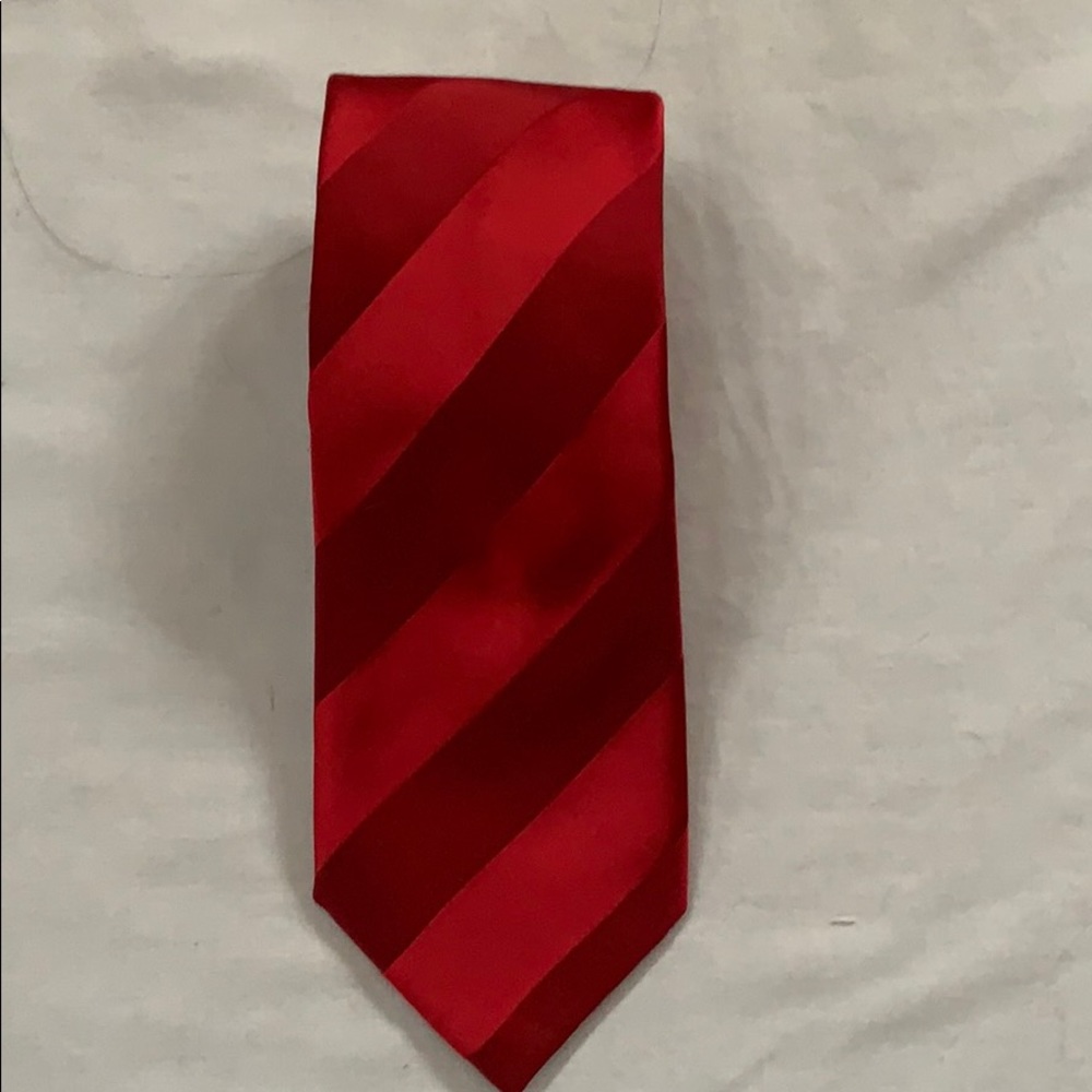DONALD J. TRUMP SIGNATURE COLLECTION TIE - Picture 7 of 7
